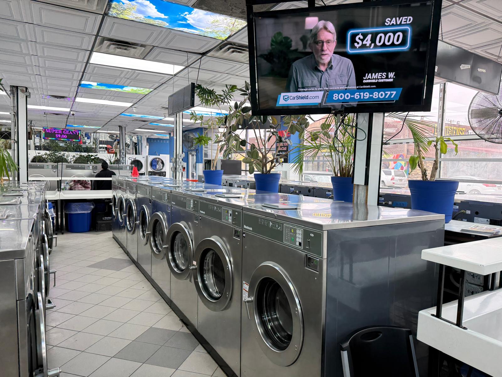 Benefits of Using a Local Laundromat for Busy Families?